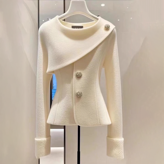 Gemütlicher, einfarbiger, langärmliger Pullover in Weiß